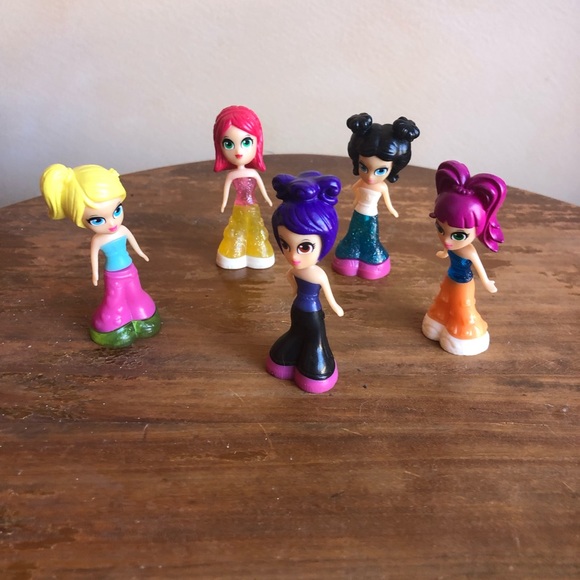 Set of 5 ChixOs Dolls - Picture 1 of 4